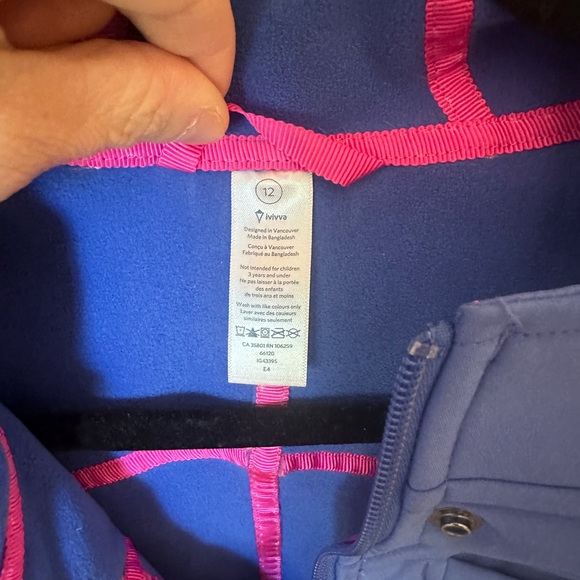 Ivivva by Lululemon Girls Fleece Lined Raincoat Size 12 Barely Worn EUC - Picture 7 of 9